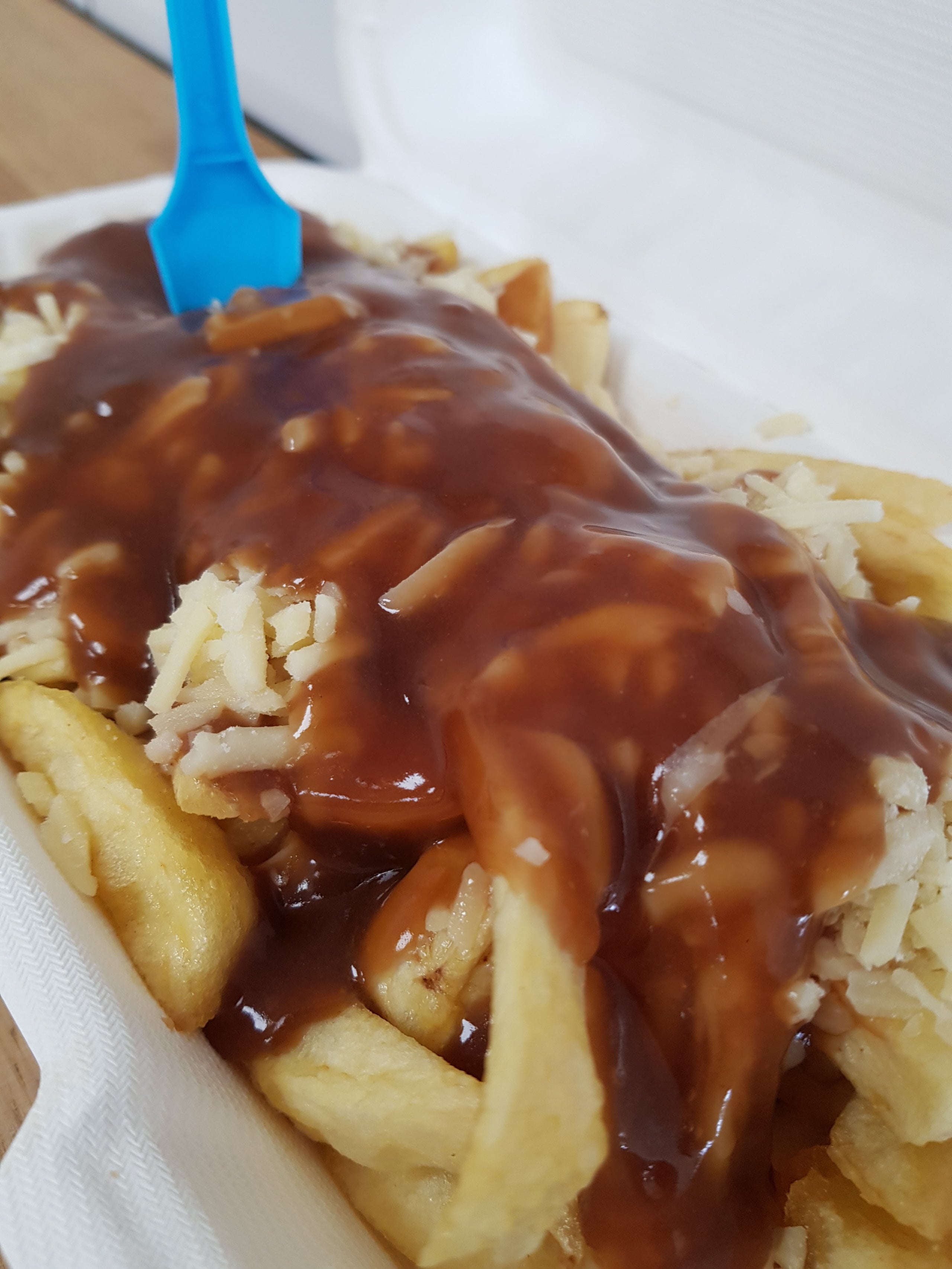 Chips Cheese And Gravy Vs Poutine americanlycetuffschool.edu.pk